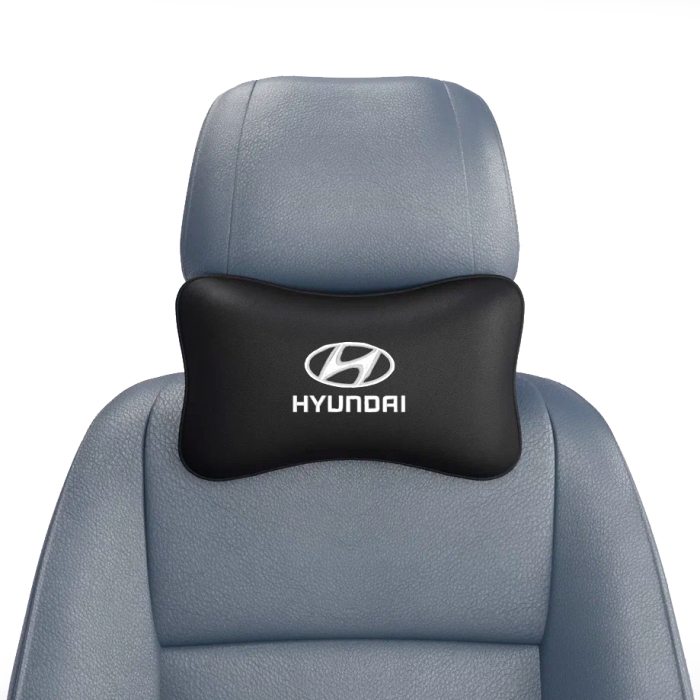 Подушки под шею Подушка под шею черная с вышивкой Hyundai лого (Белая)